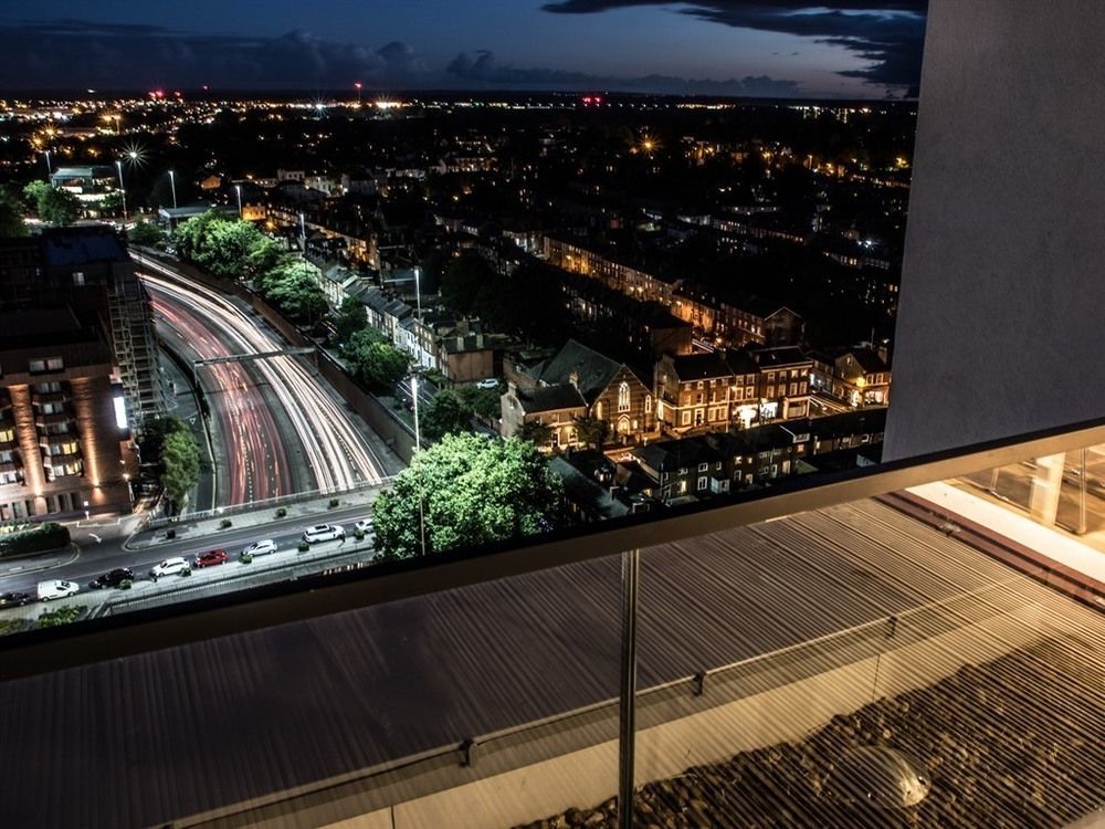 The Penthouse At Hewitt Reading Exterior foto