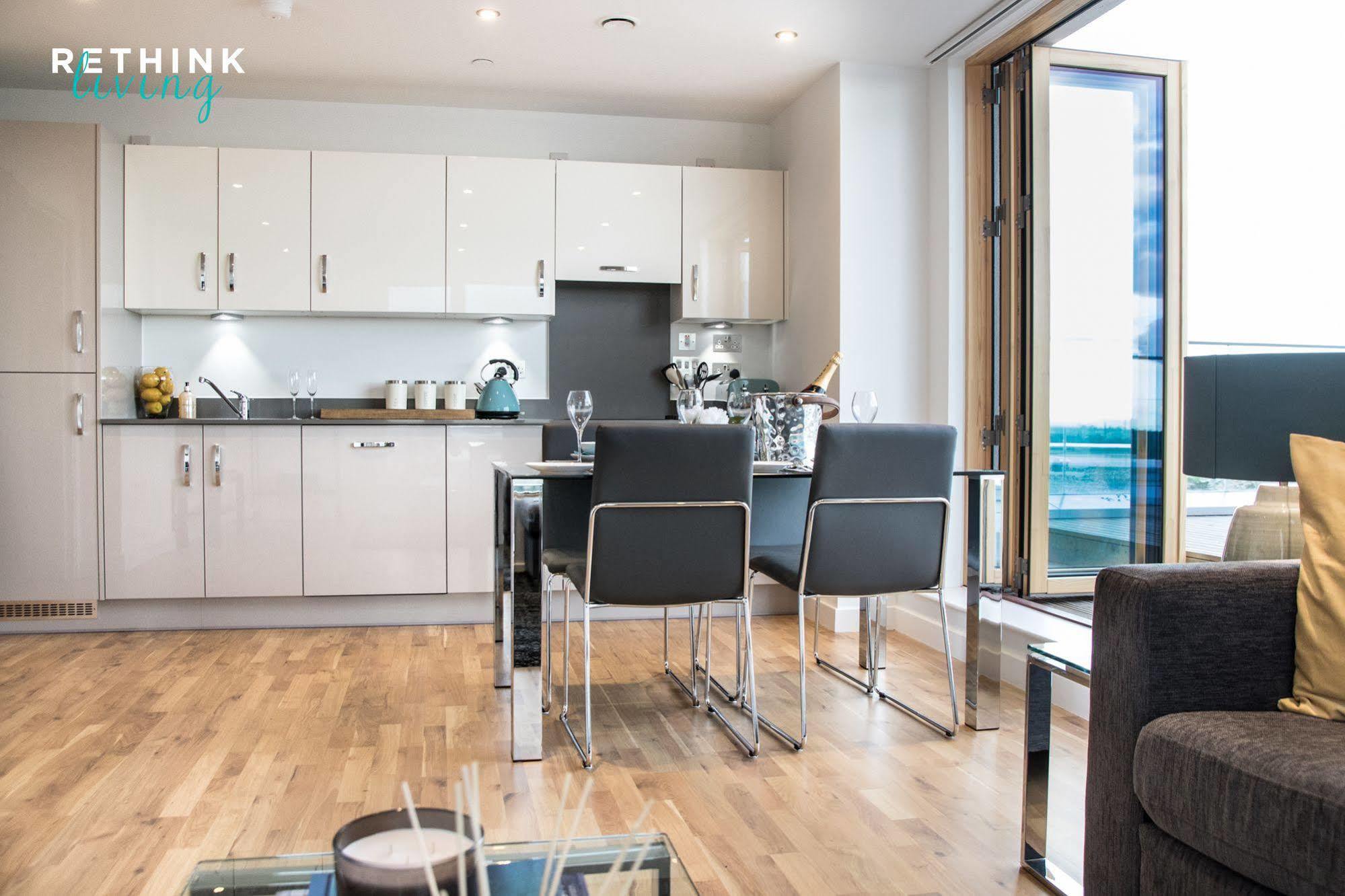 The Penthouse At Hewitt Reading Exterior foto